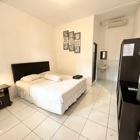 Paradise Inn